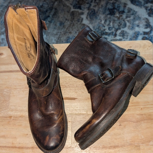 Frye Veronica Short Buckle Moto Antiqued Boots - Picture 3 of 13